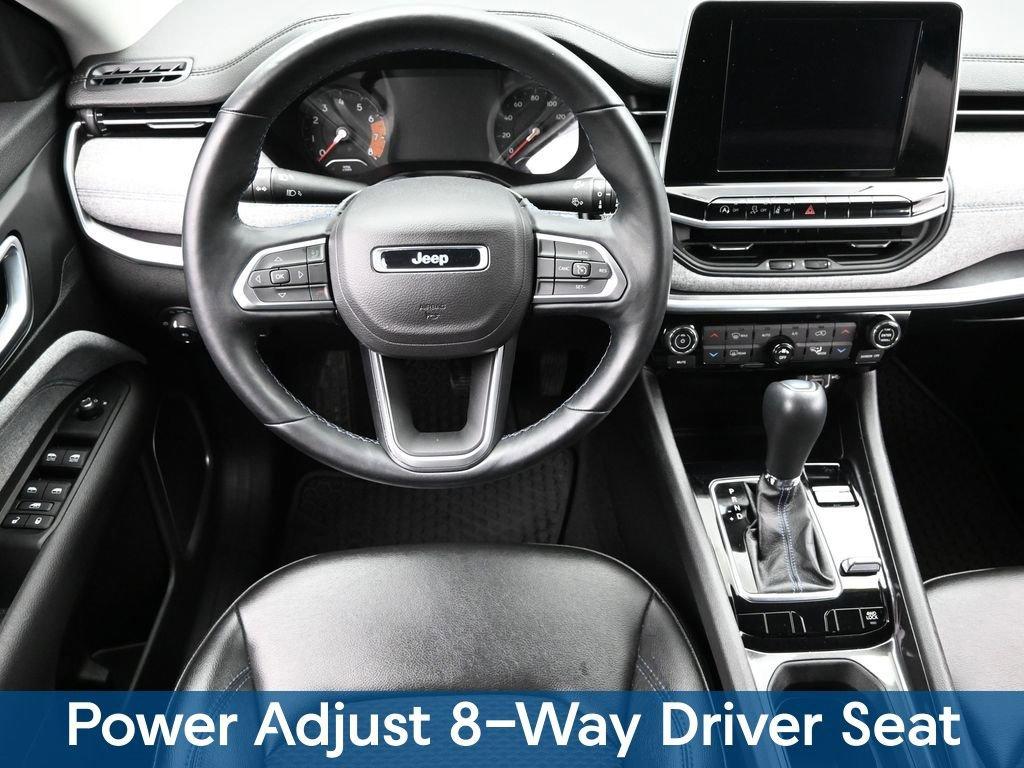 2022 Jeep Compass Vehicle Photo in Cedar Rapids, IA 52402