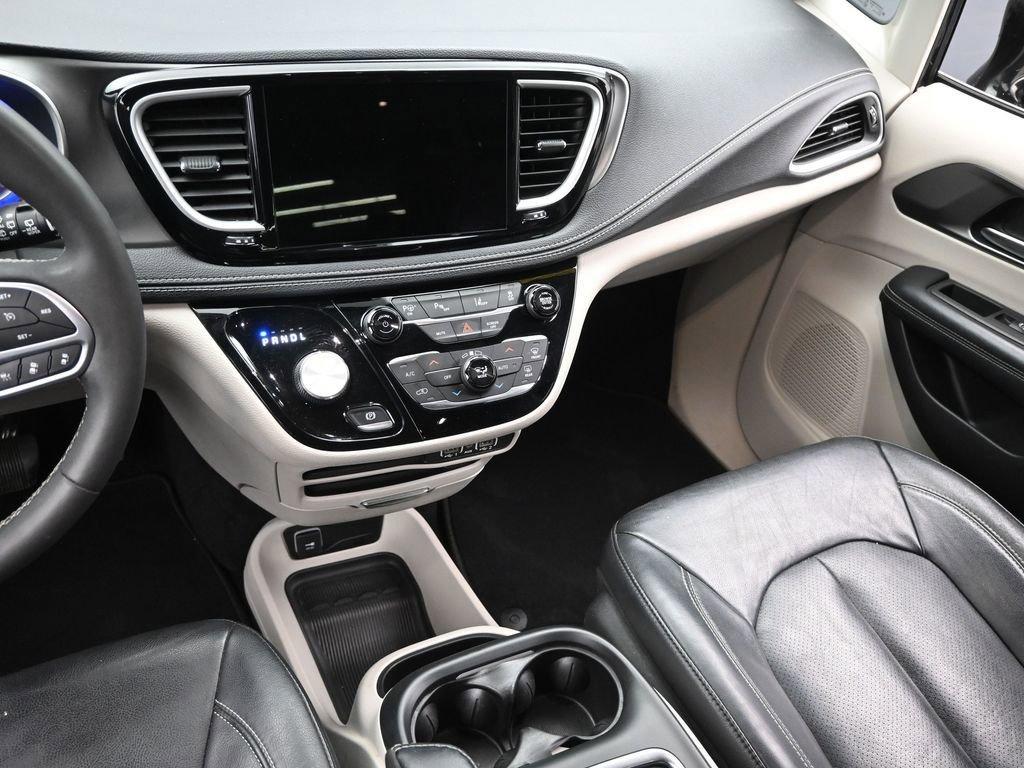 2022 Chrysler Pacifica Vehicle Photo in Cedar Rapids, IA 52402