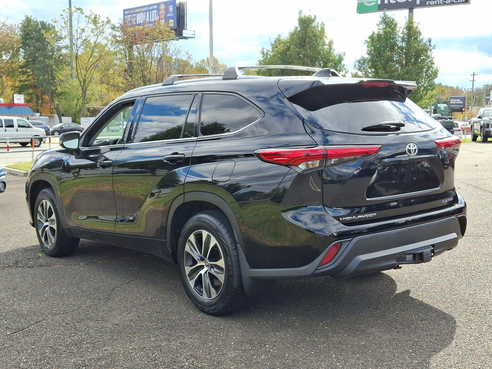 2022 Toyota Highlander Vehicle Photo in Trevose, PA 19053