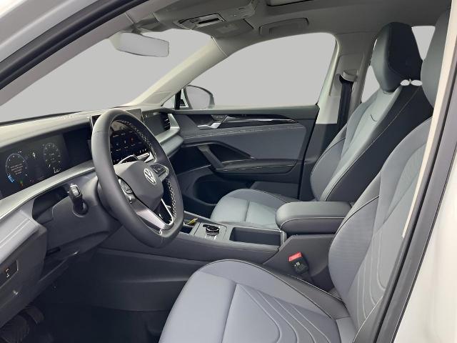 2025 Volkswagen Tiguan Vehicle Photo in Oshkosh, WI 54904