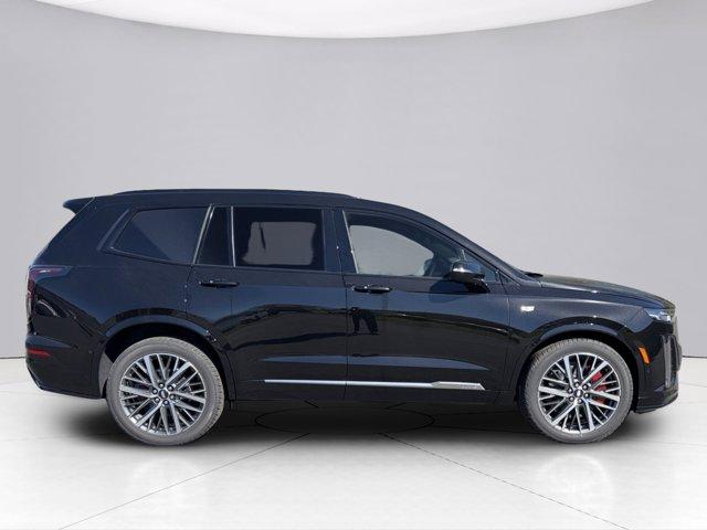 2025 Cadillac XT6 Vehicle Photo in LEOMINSTER, MA 01453-2952