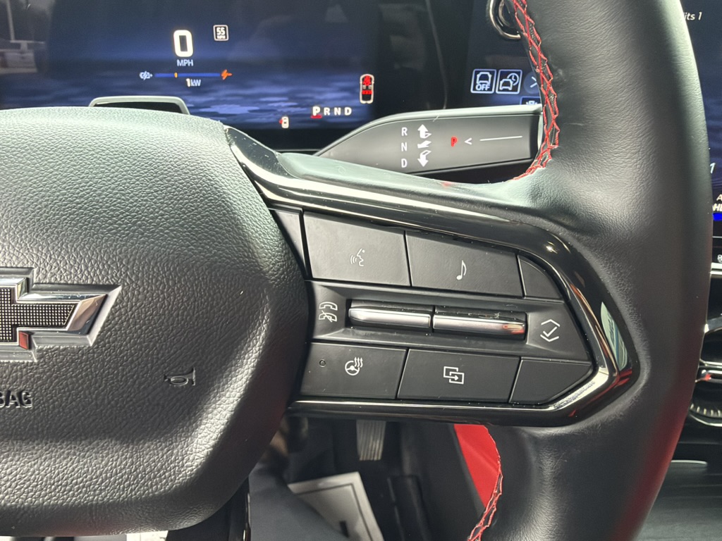 2025 Chevrolet Blazer EV photo 25 of 36