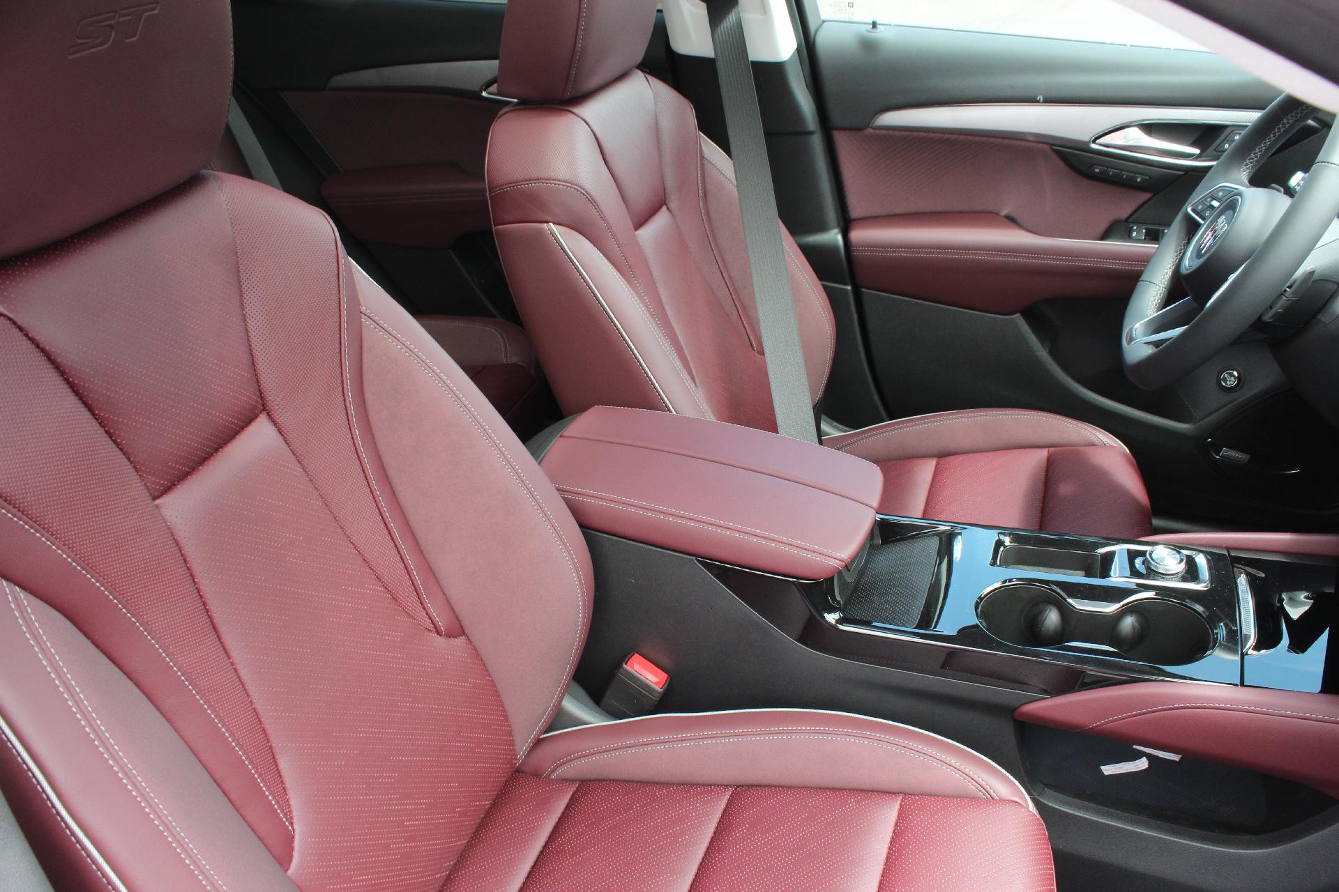 2025 Buick Envision Vehicle Photo in AURORA, CO 80012-4011