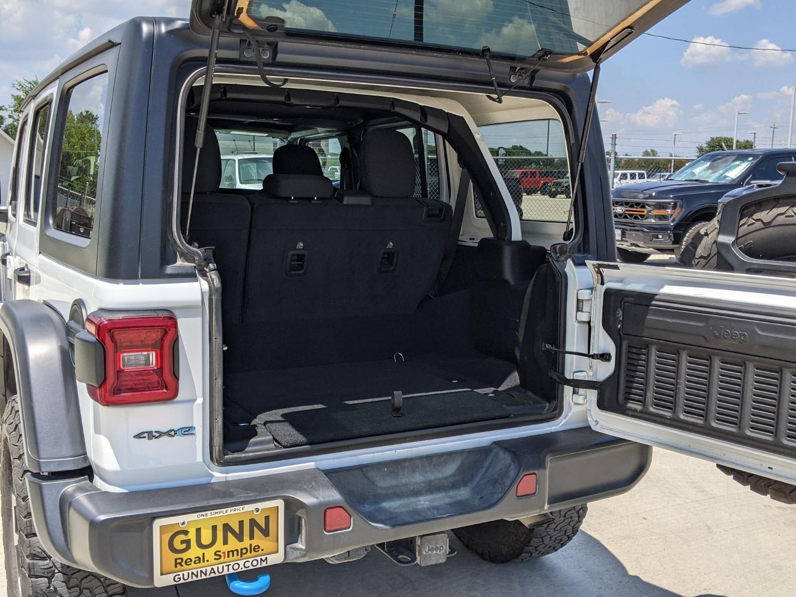 2024 Jeep Wrangler 4xe Vehicle Photo in Seguin, TX 78155