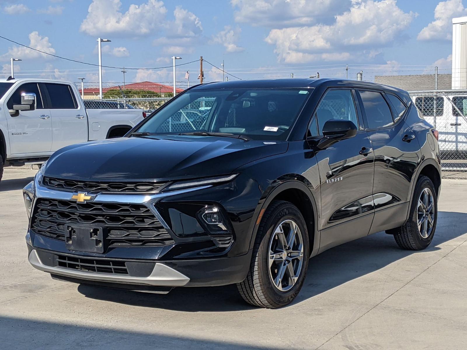 2024 Chevrolet Blazer Vehicle Photo in Seguin, TX 78155
