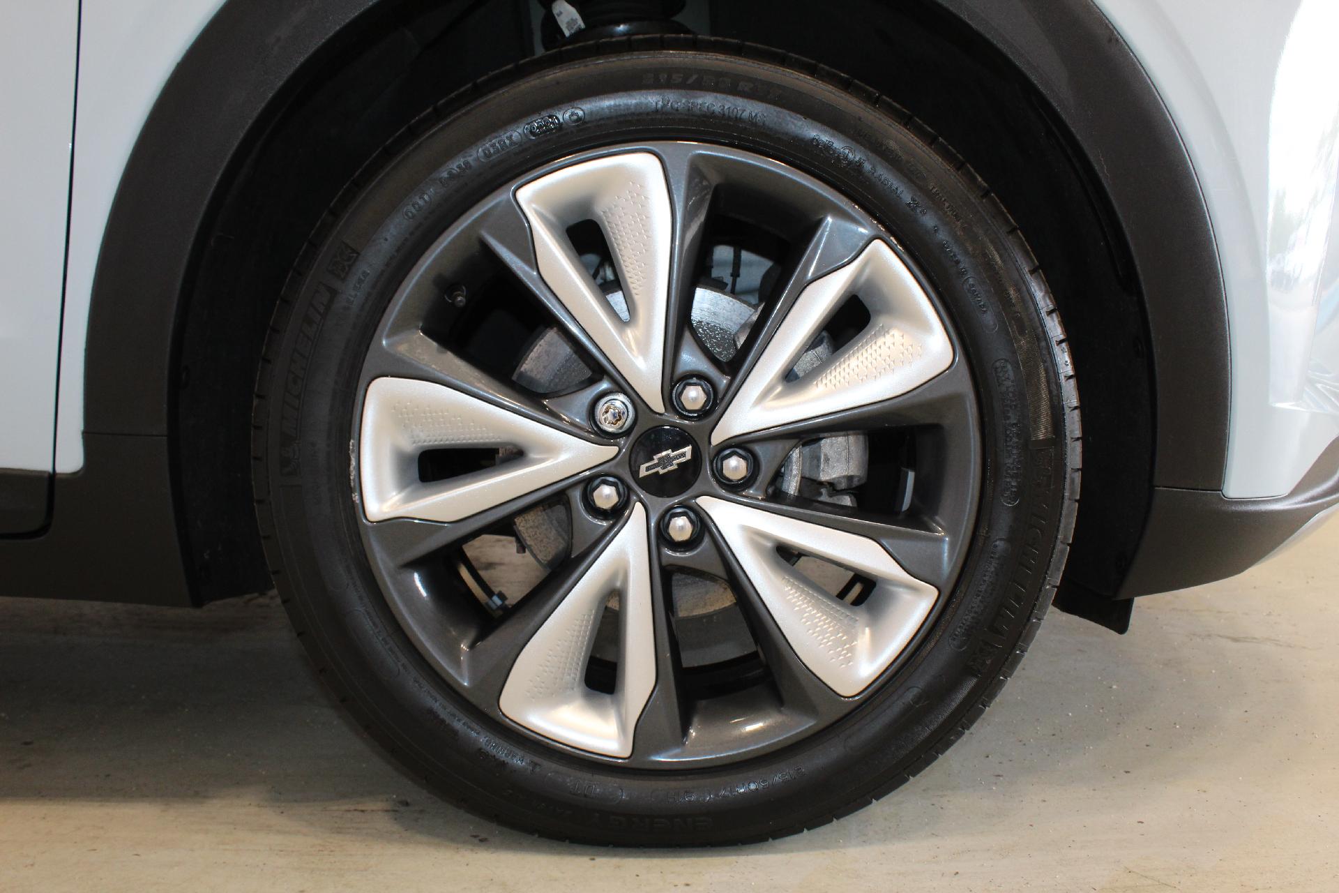 2022 Chevrolet Bolt EUV Vehicle Photo in NORTHAMPTON, MA 01060-1120
