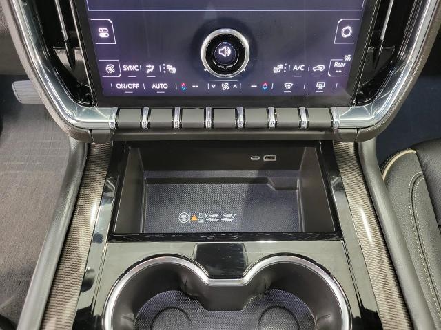 2025 GMC Yukon Vehicle Photo in NEENAH, WI 54956-2243