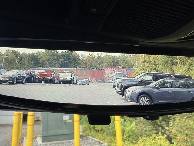 2024 GMC HUMMER EV SUV Vehicle Photo in LEOMINSTER, MA 01453-2952