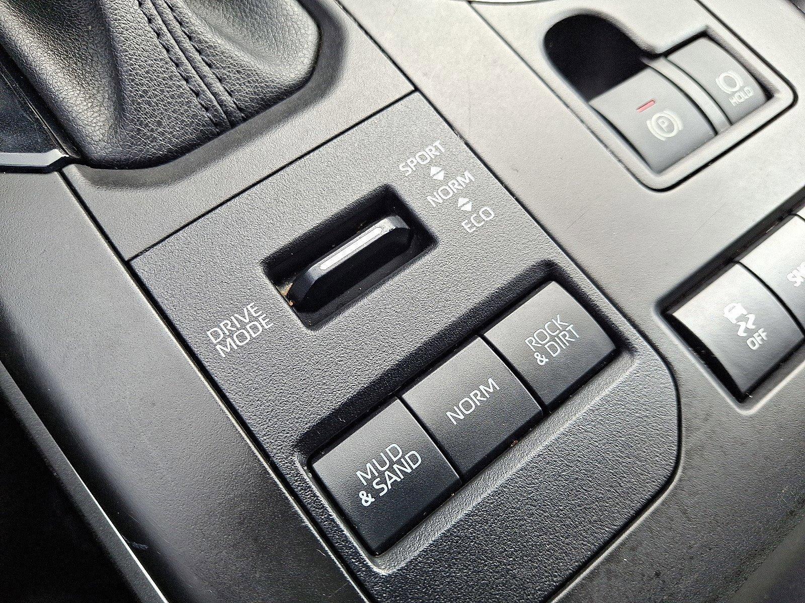2022 Toyota Highlander Vehicle Photo in Harrisburg, PA 17111