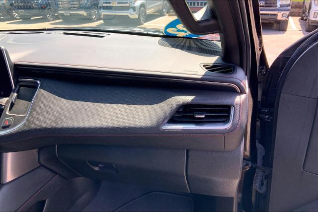 2023 Chevrolet Suburban Vehicle Photo in KANSAS CITY, MO 64114-4502
