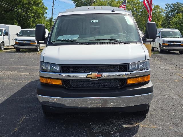 2025 Chevrolet Express Commercial Cutaway Vehicle Photo in INDEPENDENCE, MO 64055-1314