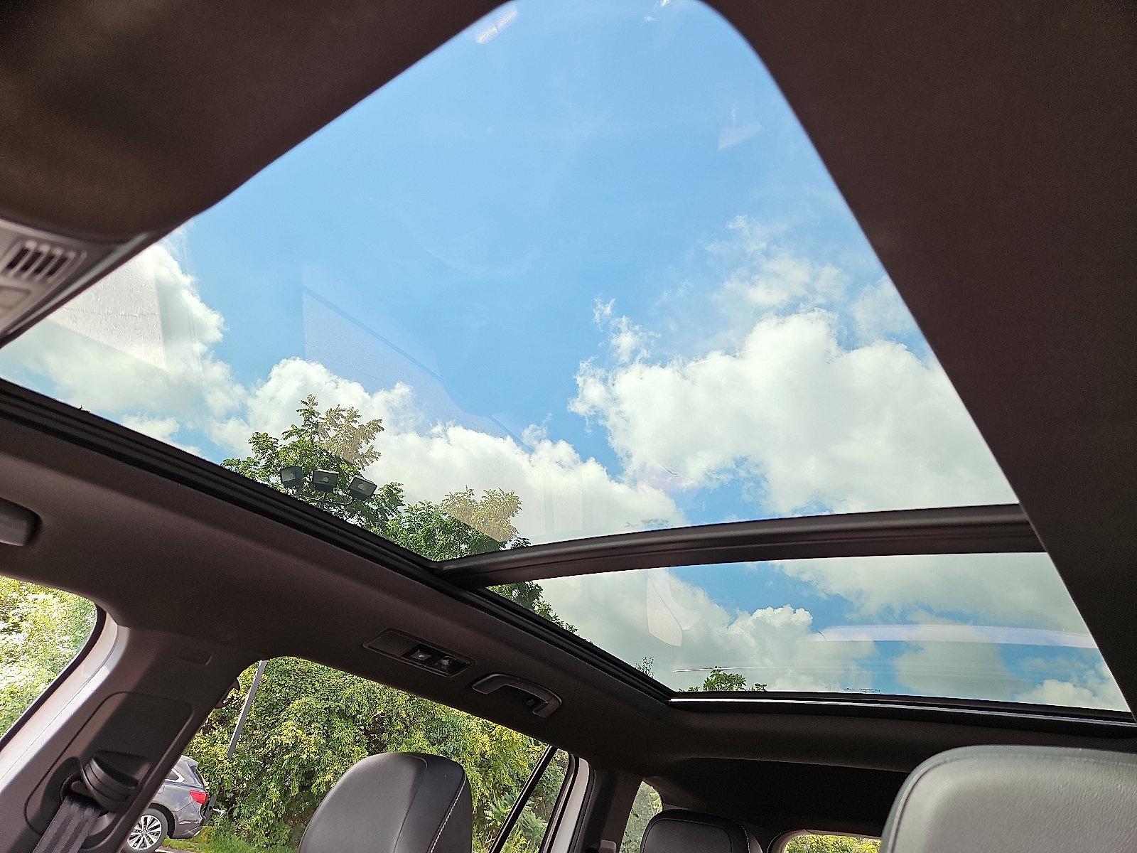 2022 Volkswagen Tiguan Vehicle Photo in Trevose, PA 19053