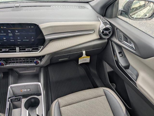 2025 Chevrolet Equinox Vehicle Photo in BRUNSWICK, GA 31525-1881