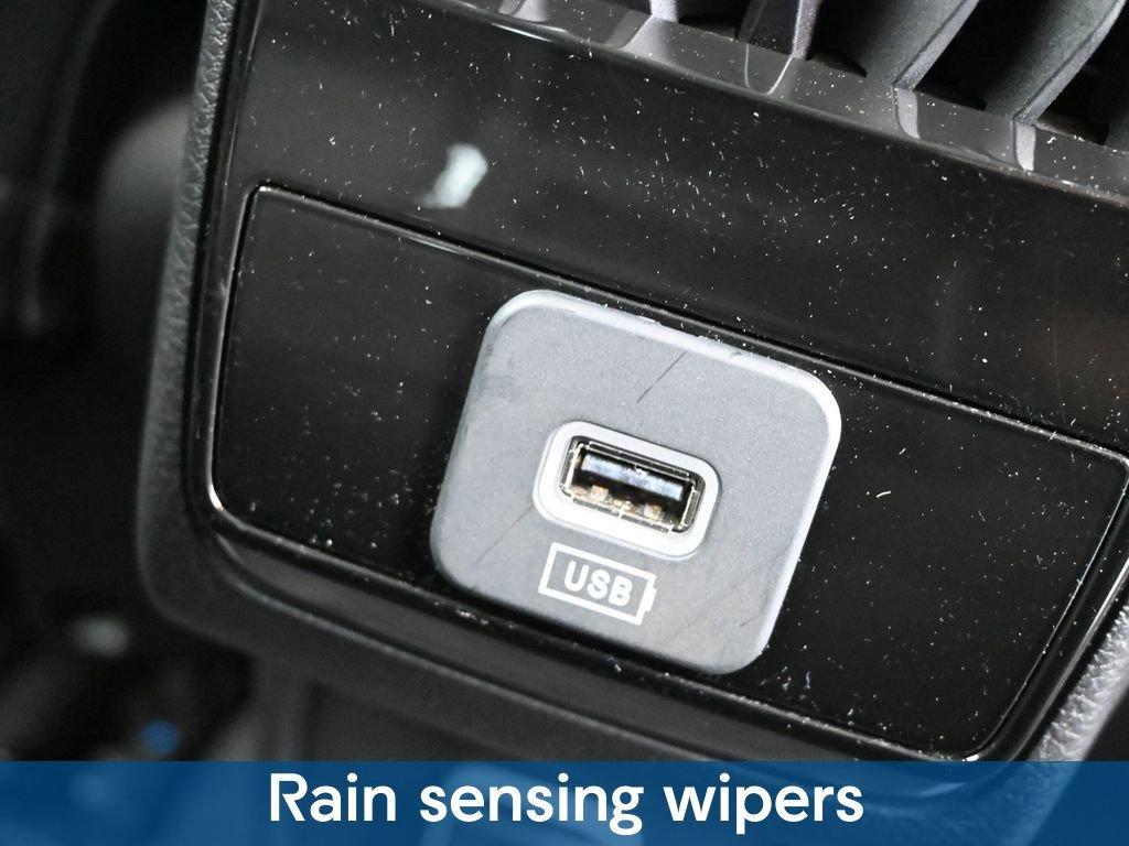 2022 Jeep Compass Vehicle Photo in Cedar Rapids, IA 52402