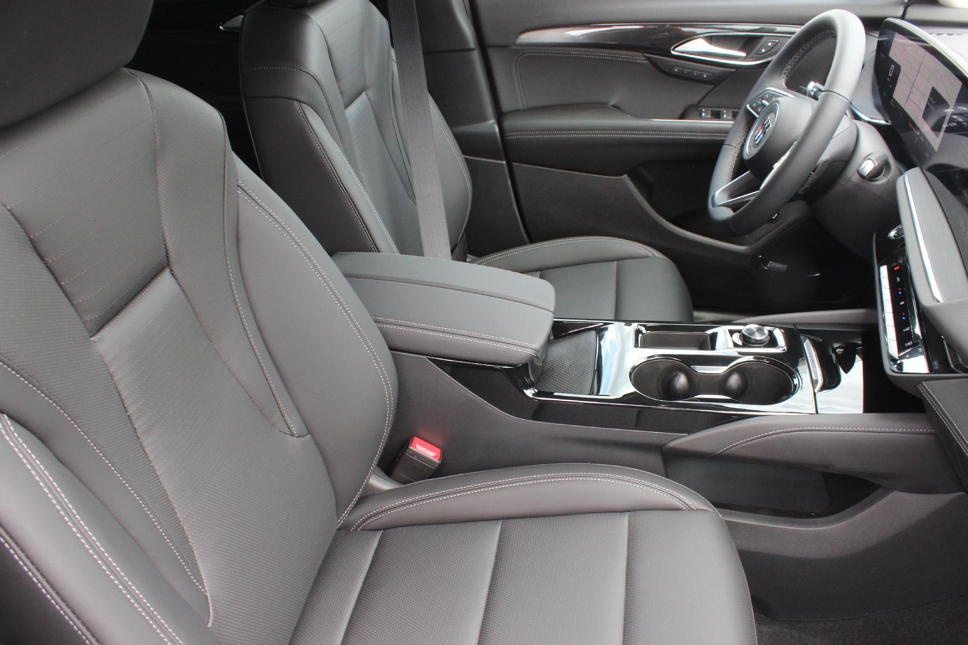 2025 Buick Envision Vehicle Photo in AURORA, CO 80012-4011