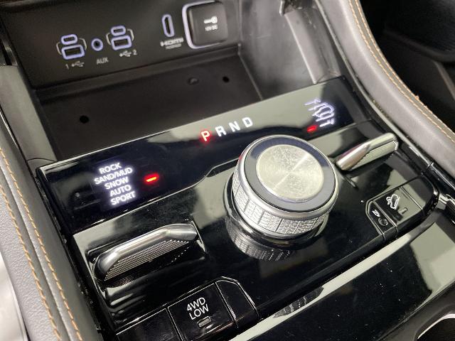 2023 Jeep Grand Cherokee L Vehicle Photo in GILBERT, AZ 85297-0402
