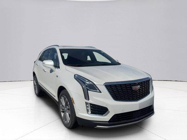 2025 Cadillac XT5 Vehicle Photo in LEOMINSTER, MA 01453-2952