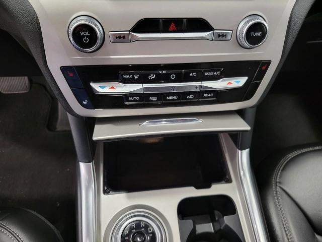 2024 Ford Explorer Vehicle Photo in NEENAH, WI 54956-2243