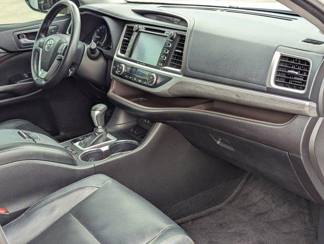2017 Toyota Highlander Vehicle Photo in San Antonio, TX 78230