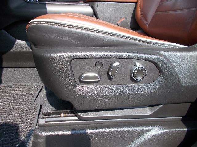 2023 GMC Yukon XL Vehicle Photo in LOWELL, MA 01852-4336