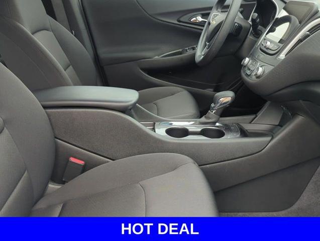 2022 Chevrolet Malibu Vehicle Photo in Merrillville, IN 46410