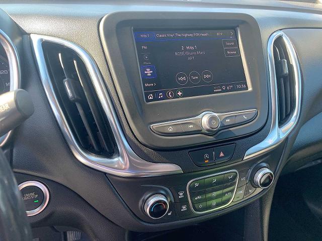 2022 Chevrolet Equinox Vehicle Photo in MOON TOWNSHIP, PA 15108-2571