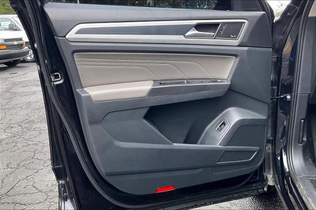 2023 Volkswagen Atlas Vehicle Photo in INDEPENDENCE, MO 64055-1314