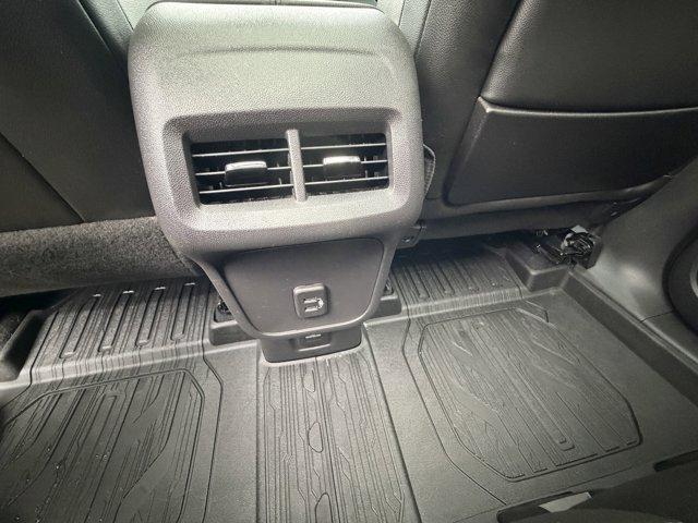 2022 GMC Terrain Vehicle Photo in LEOMINSTER, MA 01453-2952