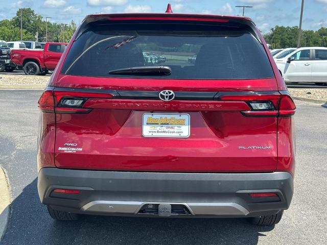 2025 Toyota Grand Highlander Vehicle Photo in COLUMBIA, MO 65203-3903