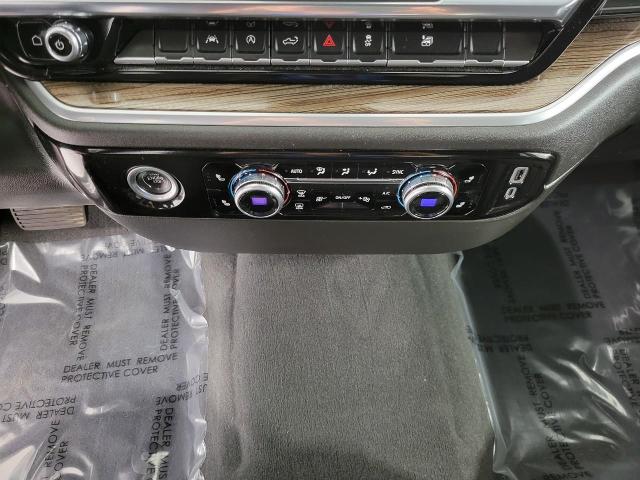 2023 GMC Sierra 1500 Vehicle Photo in NEENAH, WI 54956-2243