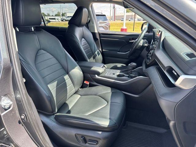 2021 Toyota Highlander Vehicle Photo in Jonesboro, AR 72404