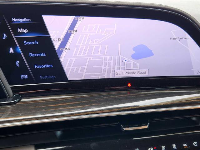 2023 Cadillac Escalade Vehicle Photo in DENTON, TX 76210-9321