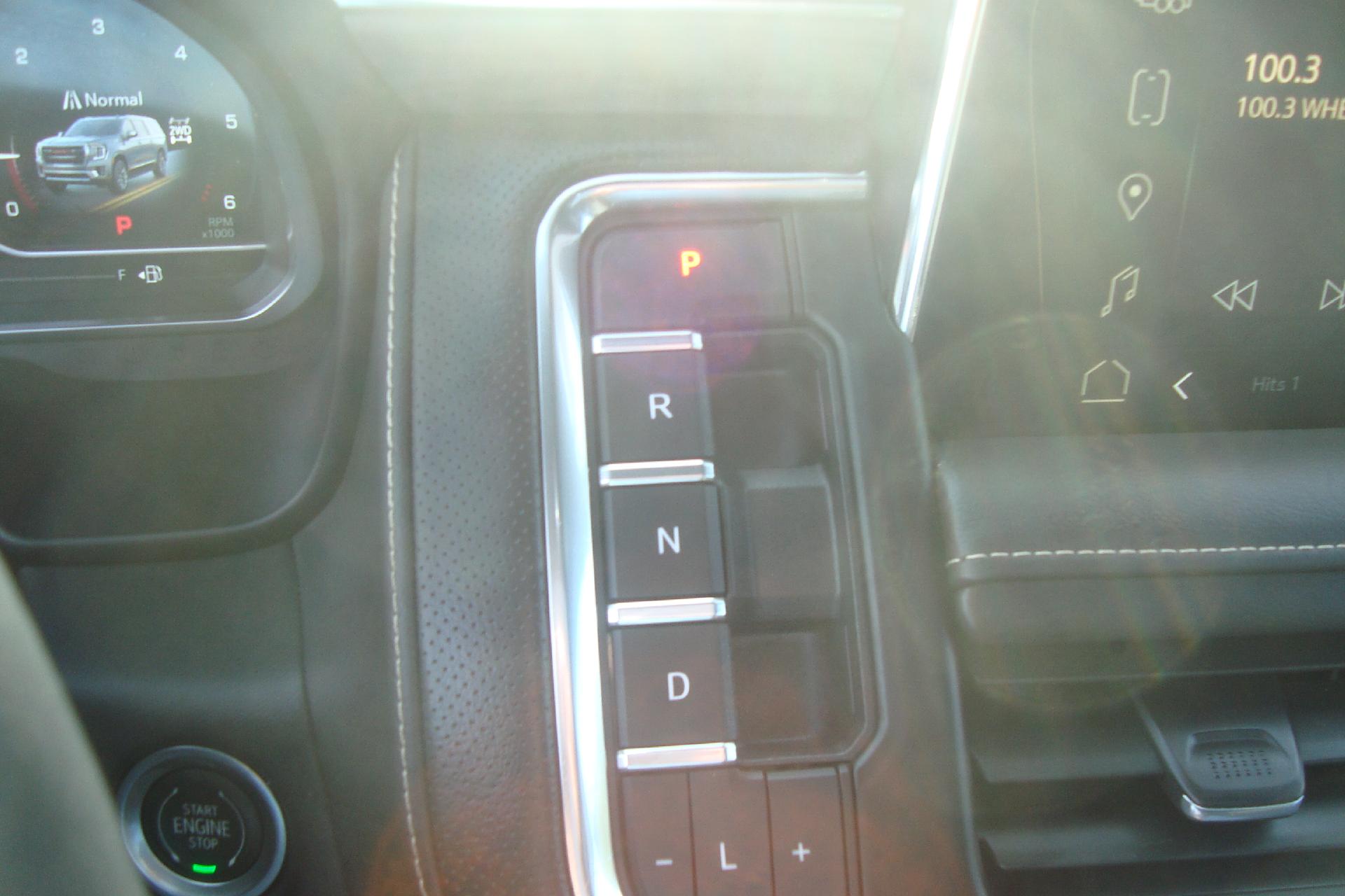 2022 GMC Yukon Vehicle Photo in PORTSMOUTH, NH 03801-4196