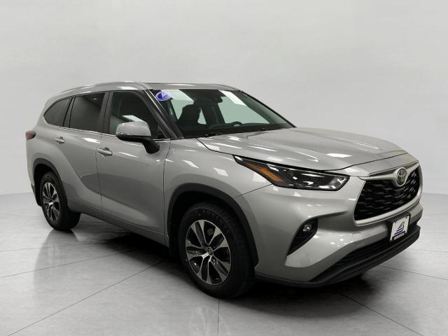 2024 Toyota Highlander Vehicle Photo in Appleton, WI 54913