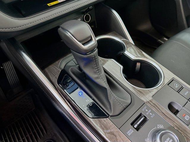 2023 Toyota Highlander Vehicle Photo in Flemington, NJ 08822