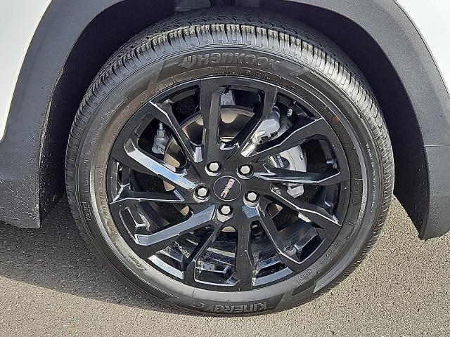 2023 GMC Terrain Vehicle Photo in TREVOSE, PA 19053-4984