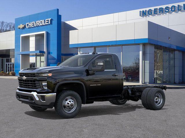 2025 Chevrolet Silverado 3500 HD Chassis Cab Vehicle Photo in DANBURY, CT 06810-5034