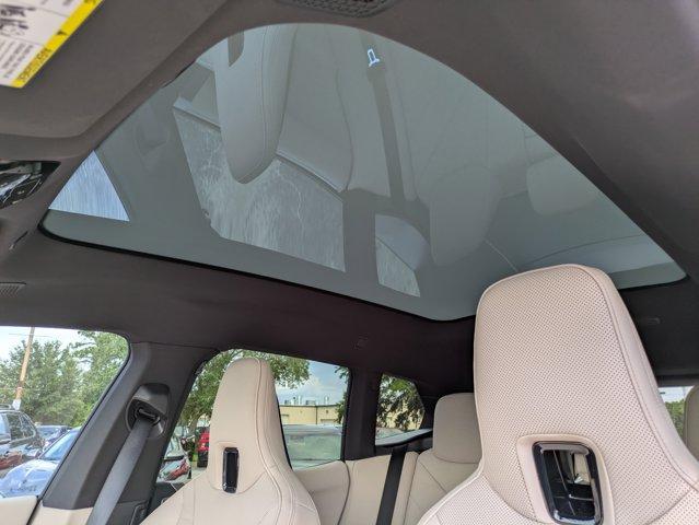 2025 BMW iX Vehicle Photo in BRUNSWICK, GA 31525-1881