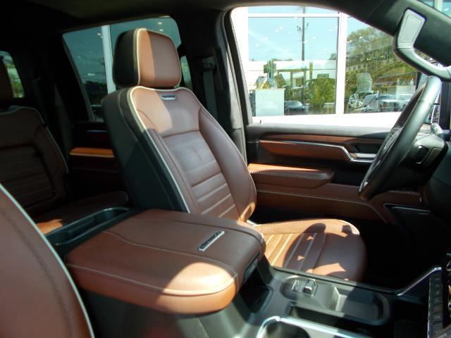 2024 GMC Sierra 3500 HD Vehicle Photo in LOWELL, MA 01852-4336