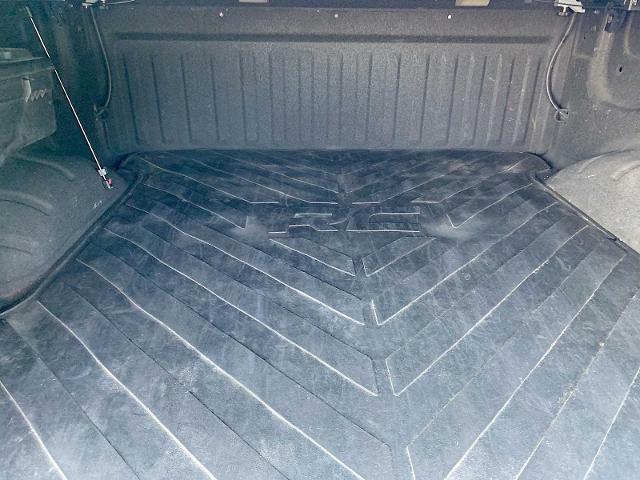 2019 Nissan Titan Vehicle Photo in MOON TOWNSHIP, PA 15108-2571