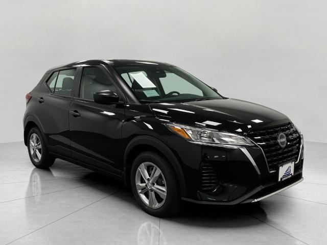 2025 Nissan Kicks Play Vehicle Photo in Neenah, WI 54956