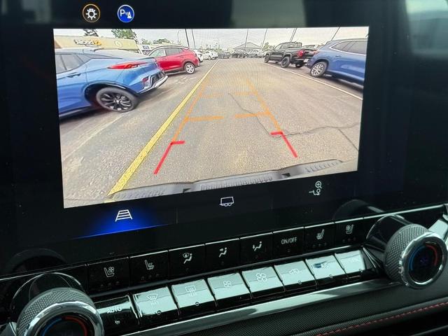 2025 Chevrolet Colorado Vehicle Photo in COLUMBIA, MO 65203-3903