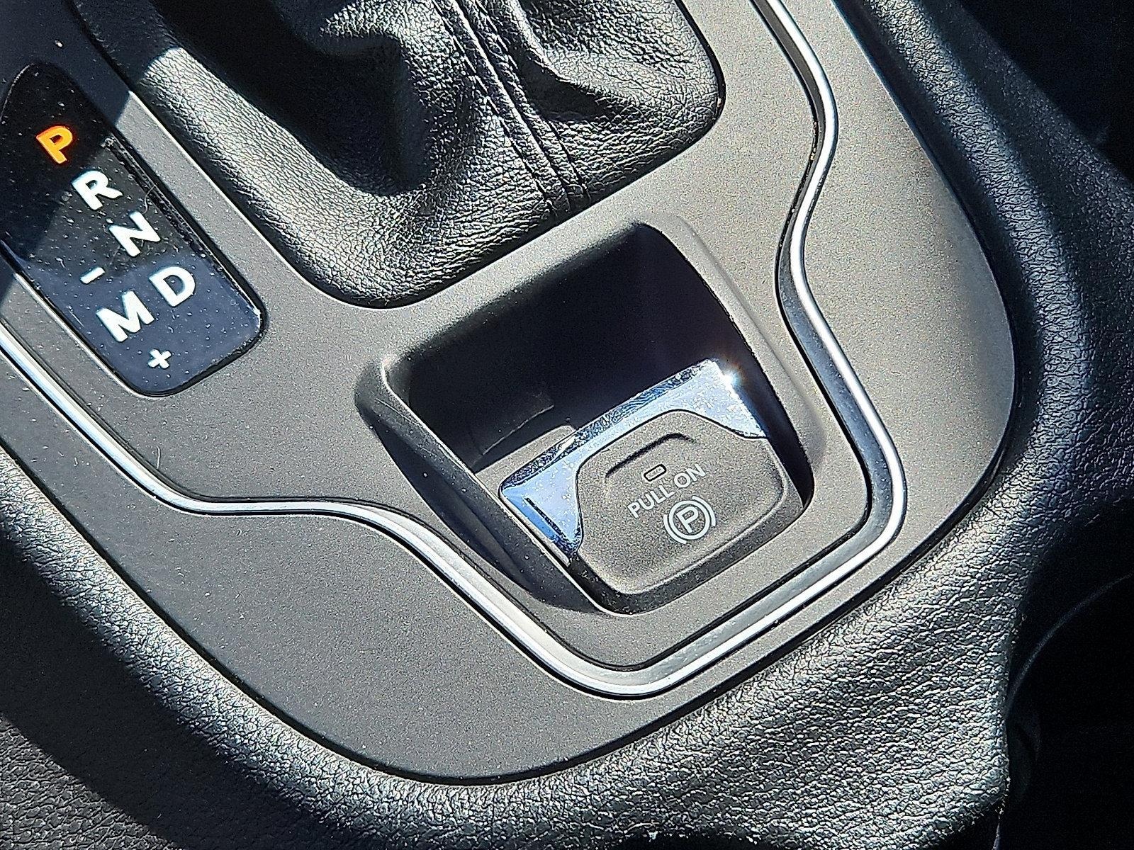 2021 Jeep Cherokee Vehicle Photo in Trevose, PA 19053