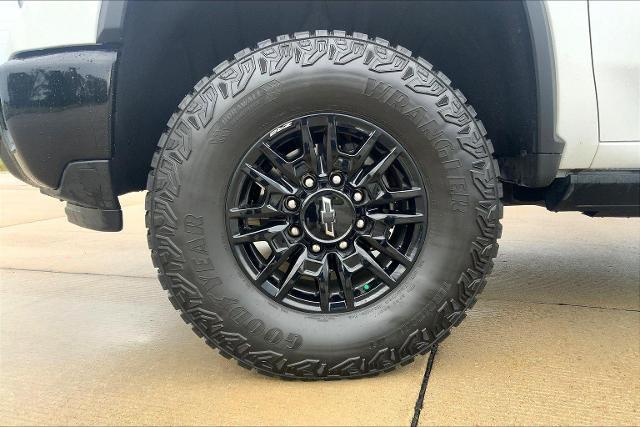 2025 Chevrolet Silverado 2500 HD Vehicle Photo in TOPEKA, KS 66609-0000