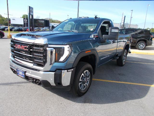 2025 GMC Sierra 3500HD Vehicle Photo in LOWELL, MA 01852-4336