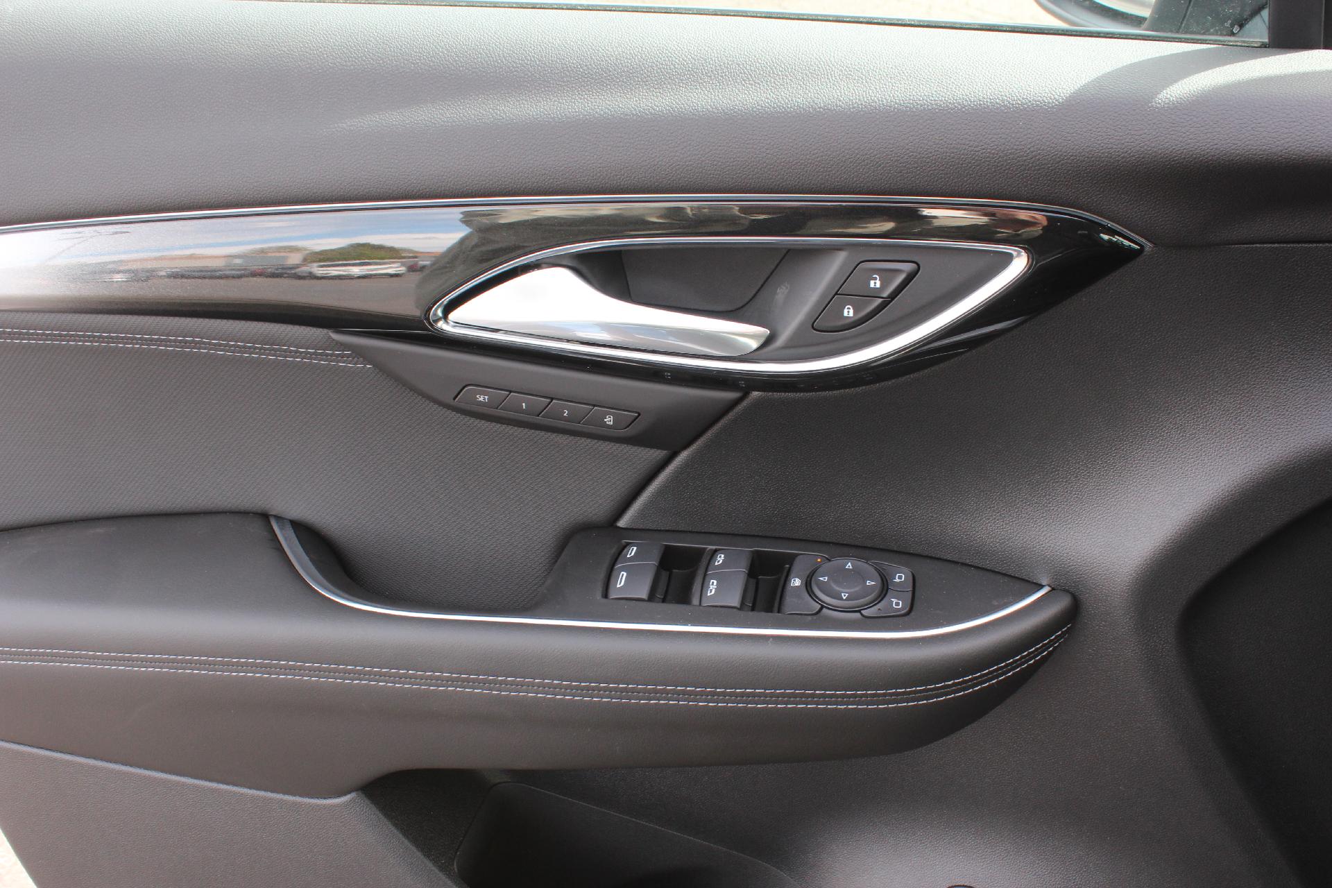 2025 Buick Envision Vehicle Photo in AURORA, CO 80012-4011
