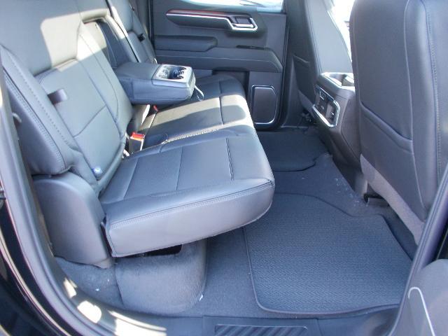 2026 GMC Sierra 1500 Vehicle Photo in LOWELL, MA 01852-4336