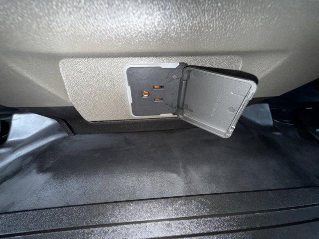 2024 GMC HUMMER EV SUV Vehicle Photo in LEOMINSTER, MA 01453-2952