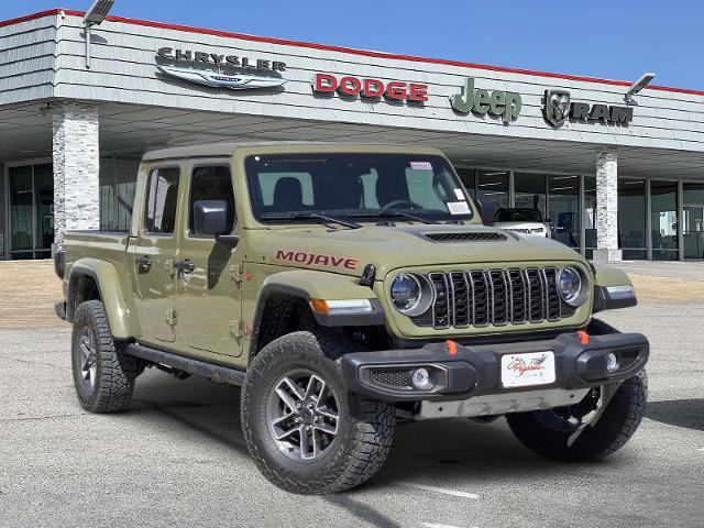 2025 Jeep Gladiator Vehicle Photo in Ennis, TX 75119-5114