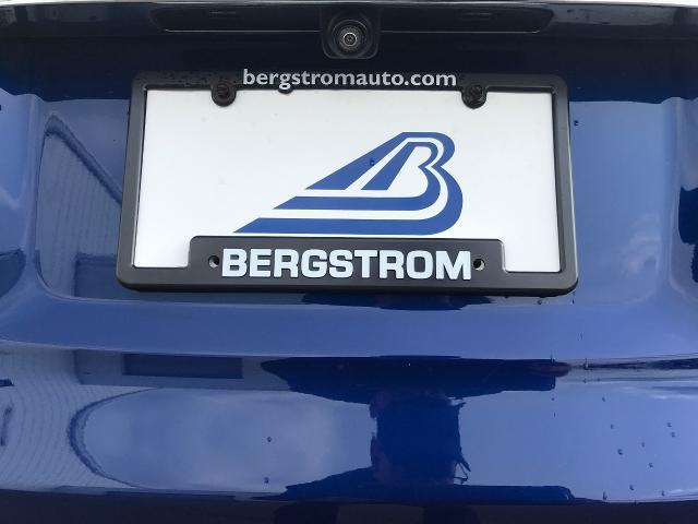 2023 GMC Acadia Vehicle Photo in GREEN BAY, WI 54303-3330